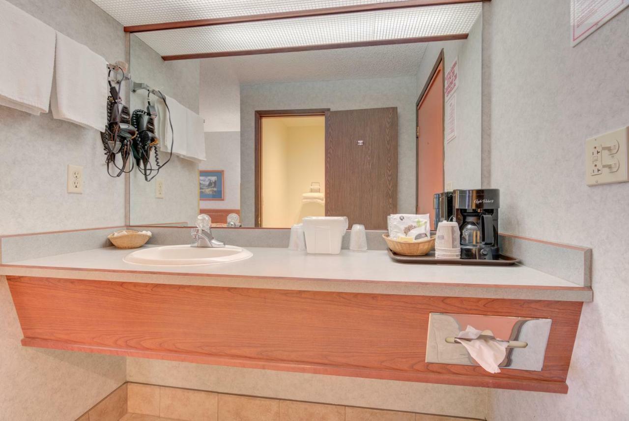 Redmond Inn Екстер'єр фото